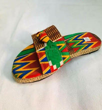 Load image into Gallery viewer, Slippers (Kente)

